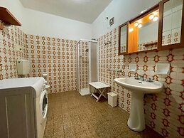 Bright Caorle Apartment With Pool