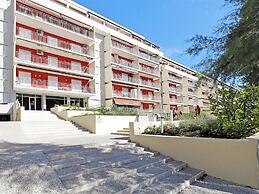 Bright Caorle Apartment With Pool