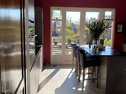 Coastal Apartment Near Dunes
