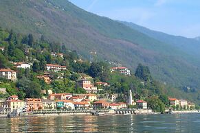 Apartment in Ghiffa With Lake Maggiore Views