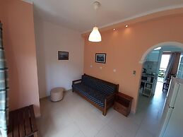 Apartment in Mpenitses Near Beaches & Pool