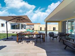 Rustic Spa Retreat in Netos