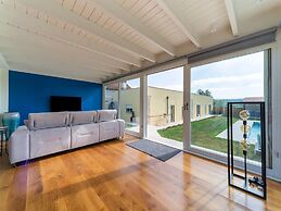 Rustic Spa Retreat in Netos