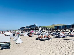 Authentic Cosy Beach Cottage in Callanstoog