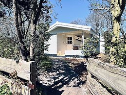 Authentic Cosy Beach Cottage in Callanstoog