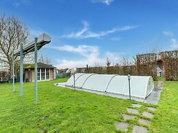 Zoutleeuw Home With Pool