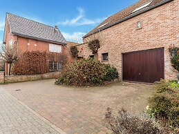 Zoutleeuw Home With Pool