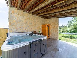 Rural Holiday Home With Pool