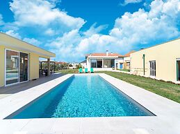 Rural Holiday Home With Pool