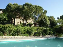 Apartment in Umbria With Shared Pool
