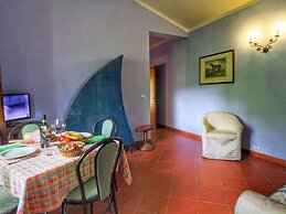 Charming Cottage in Sinalunga
