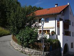 Apartment With Panoramic Views in Fiss