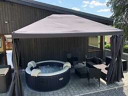 Chalet in Rochefort With Garden BBQ