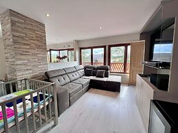 Chalet in Rochefort With Garden BBQ