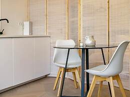 Shared Garden Apartment Retreat