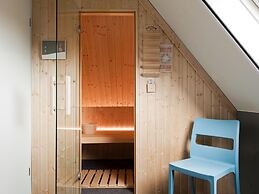 Bungalow Near De Alde Feanen With Spa
