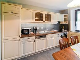 Holiday Home in Bullingen With Garden