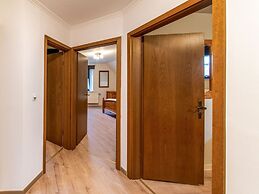Holiday Home in Bullingen With Garden