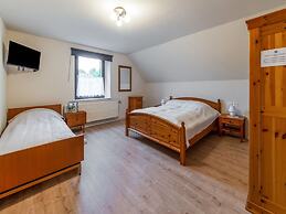 Holiday Home in Bullingen With Garden