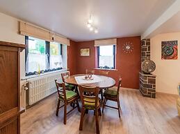 Holiday Home in Bullingen With Garden