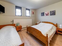 Holiday Home in Bullingen With Garden