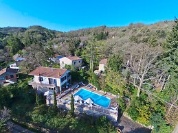 Apartment in Sassetta With Pool and Scenic Views