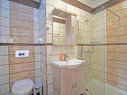 Romantic Apartment in Mpenitses With Shared Pool