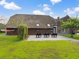 Farmhouse With Terrace in Montfoort