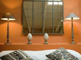 Holiday Home in Braccagni With Jacuzzi & Golf