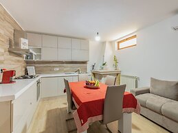 Apartment With Exclusive Swimming Pool