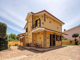 Apartment With Exclusive Swimming Pool