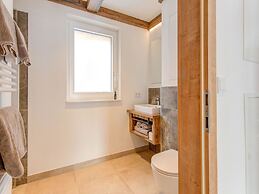 Golden Lodges Rauris Resort With ski Storage