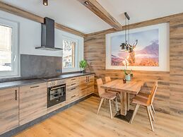 Golden Lodges Rauris Resort With ski Storage
