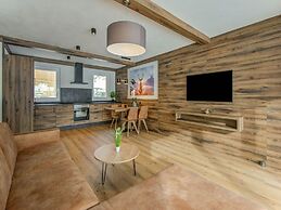 Golden Lodges Rauris Resort With ski Storage
