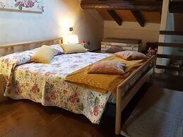 Apartment by Lago D'idro With Balcony