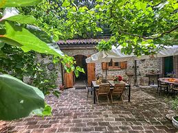 Holiday Home in Assisi With Heated Pool
