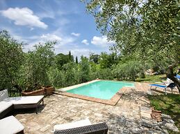 Holiday Home in Assisi With Heated Pool