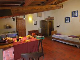 Farmhouse in Umbertide With Pool