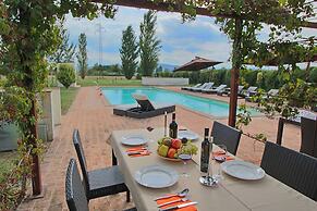 Holiday Home in Foligno With Pool and Terrace