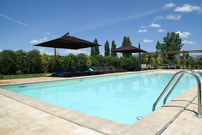Holiday Home in Foligno With Pool and Terrace