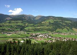 Chalet in Stuhlfelden Near Ski Slopes