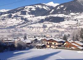 Chalet in Stuhlfelden Near Ski Slopes