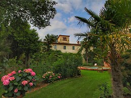 Panoramic Tuscan Villa