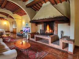 Panoramic Tuscan Villa