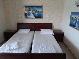 Pleasant Apartment in Mpenitses With Terrace