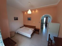 Pleasant Apartment in Mpenitses With Terrace