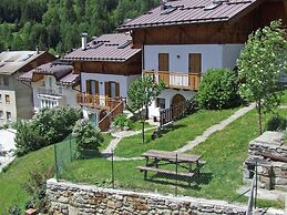Apartment in Celledizzo Near Ski Area