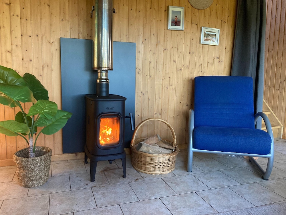 Charming Stay by the Meuse
