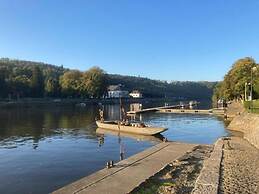 Charming Stay by the Meuse