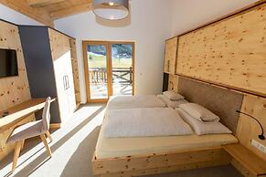 High-quality Apartment With ski Storage
